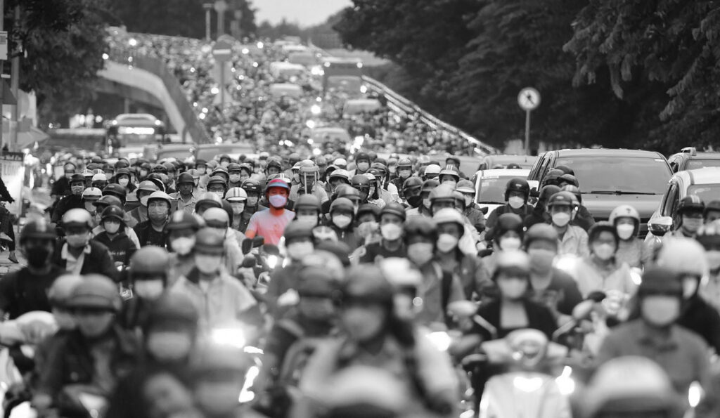 Tự Do Là Dám Sống Trước Khi “Hết Giờ”!